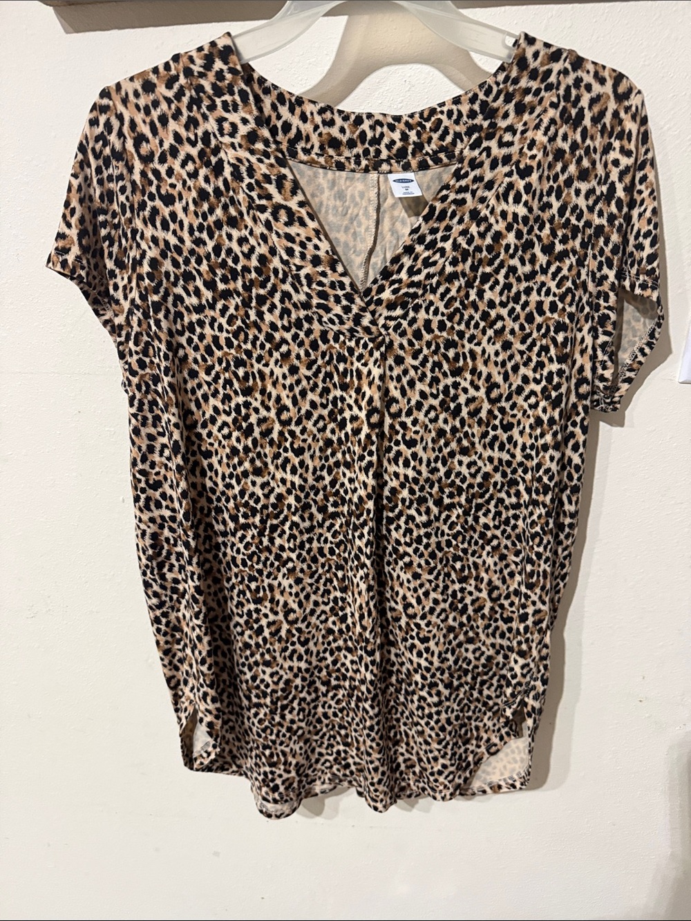Old Navy Leopard Print V-Neck Short Sleeve Top - Beige, Brown, Black